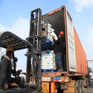 Fabricante de China Escamas / Perlas / Sólido 99% (Hidróxido de Sodio, NaOH) Soda Cáustica