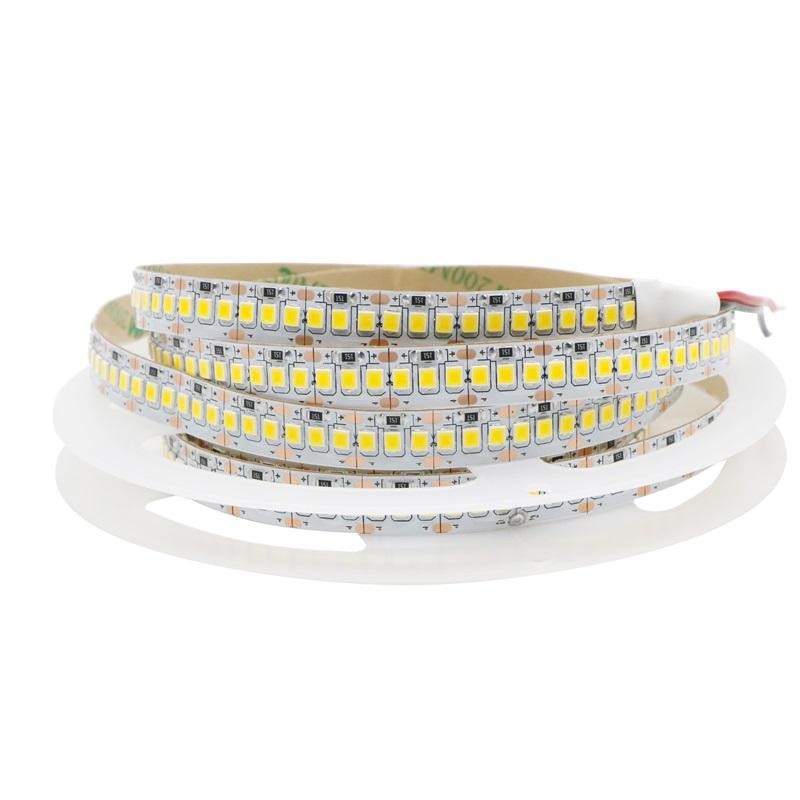 Alta calidad 240LED por metro Smd 2835 Luces de tira flexibles del alto brillo 12v LED del alto lumen