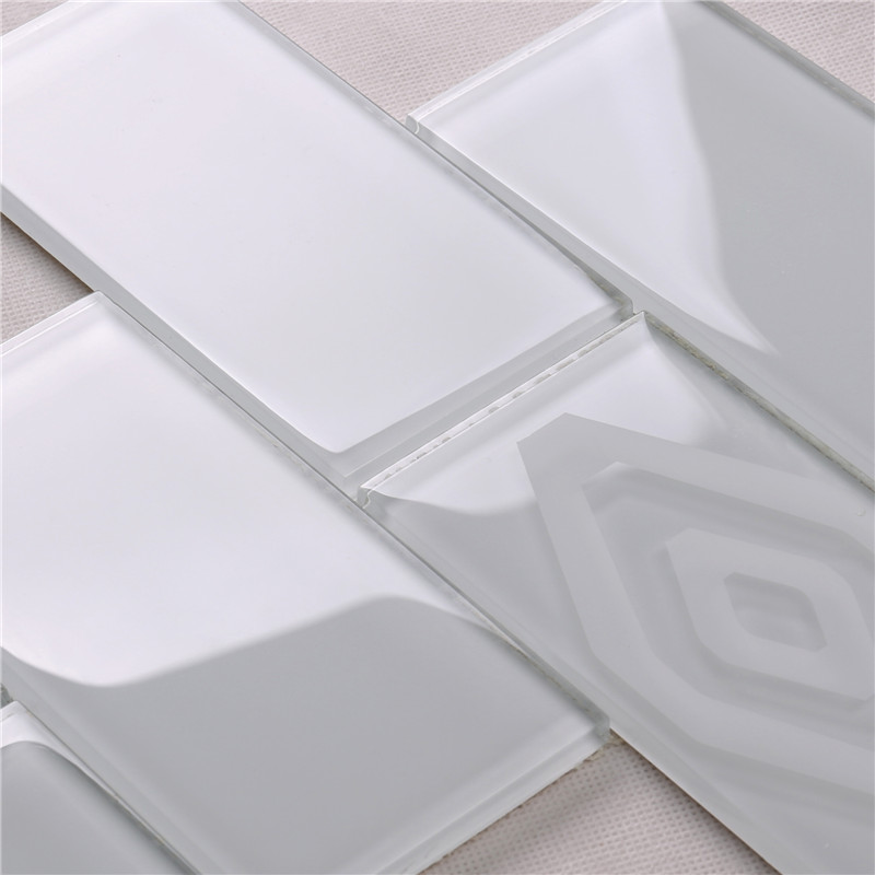 El diseño más nuevo de las tejas de la pared del mosaico del cuarto de baño del antideslizante del blanco HSP43 diseña
