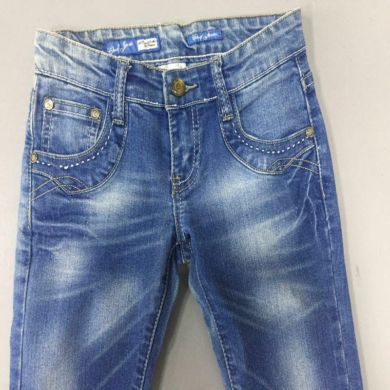 Jeans de mezclilla con pierna recta para niños WSG004