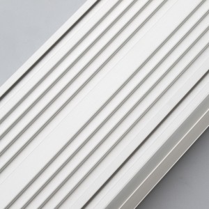 Perfil de aluminio LED con difusor de PC de forma plana.