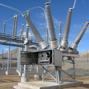 Planta de energía integrada en estructura de acero.