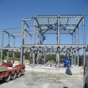 Edificio de metal casa