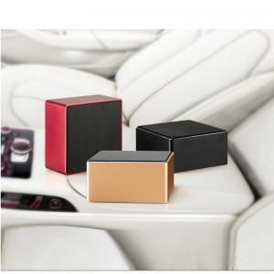 Mini purificador de aire del coche alimentado por USB con función de detección inteligente de la calidad del aire para eliminar formaldehído / smong / PM2.5 / humo de segunda mano / olor / polvo-Mini limpiador de aire de automóvil