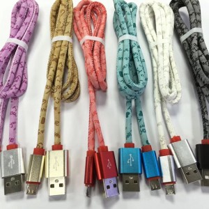 Cuero de PU Letra mayúscula Carga rápida Carcasa redonda de aluminio Cable USB para micro USB, Tipo C, iPhone carga y sincronización de rayos