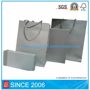 Bolsa de papel de lujo para marca famosa.