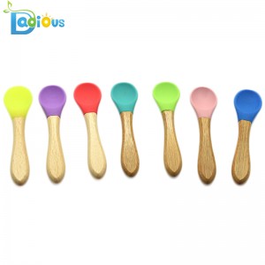 Logo personalizado Bamboo Baby Utensils Food Food Silicone Baby Spoons BPA Free Natural Baby Spoons