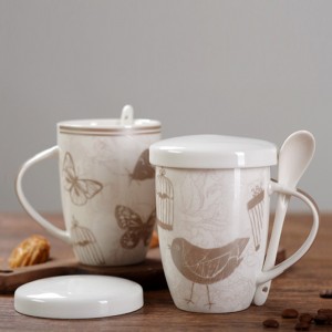 Taza de cerámica de encargo al por mayor para el regalo promocional