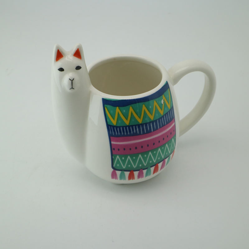 Taza de cerámica personalizada de la taza de cerámica de la ballena 3D para la bebida Animal Cup Holiday Gifts