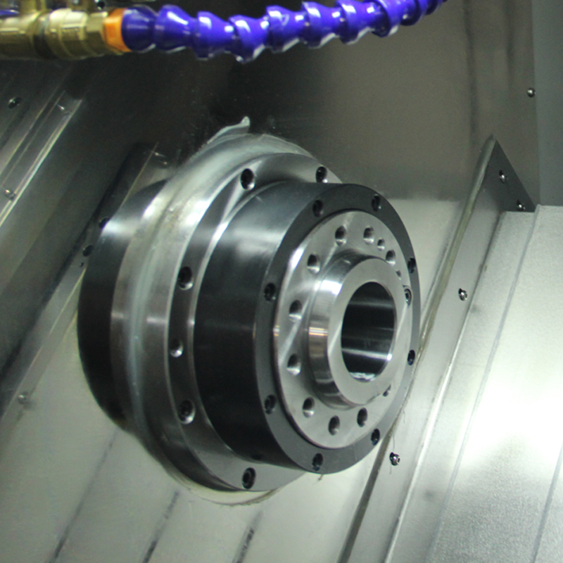 La herramienta de corte de ensamblaje de máquina CNC puede agregar cabezal de fresado