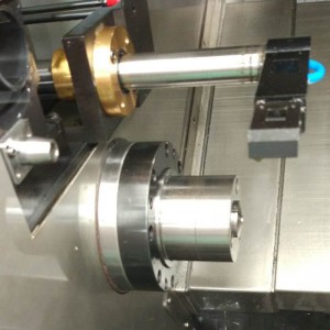 Torno CNC de fresado giratorio funciona para la rotación externa externa del micro gusano helicoidal
