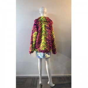 ABRIGO DE PIEL A RAYAS DE COLOR DE SEÑORA RLWF0019