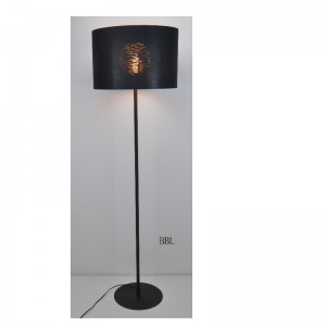 Lámpara de pie con pantalla de tela cortada con láser, base plana
