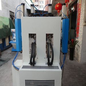 Máquina de moldeo de piezas traseras de dos frio y dos calor