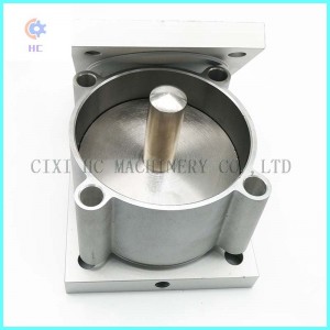 Ensamblaje de la máquina de piezas de mecanizado CNC