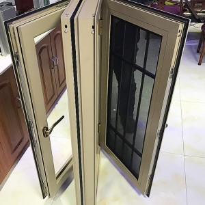 Ventana mosquitera de aluminio