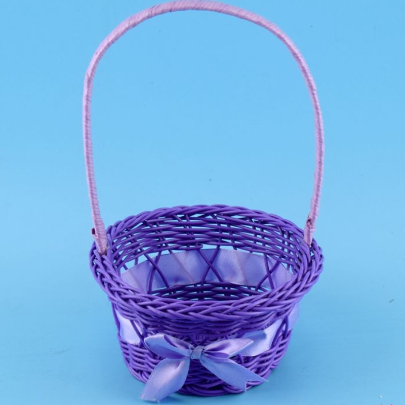 Cesta decorativa con manija