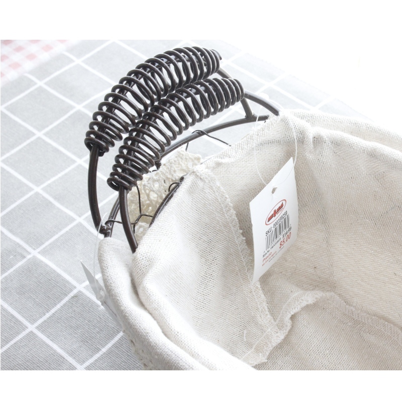 Cesta de alambre con forro