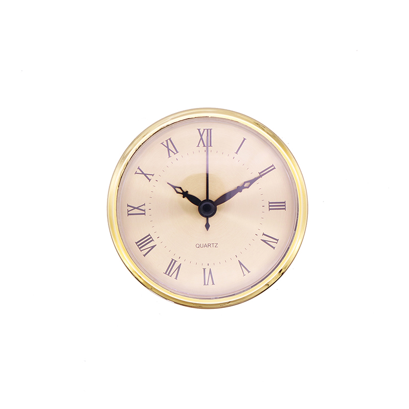 Reloj de pared de oro romano con fondo dorado de 90 m.