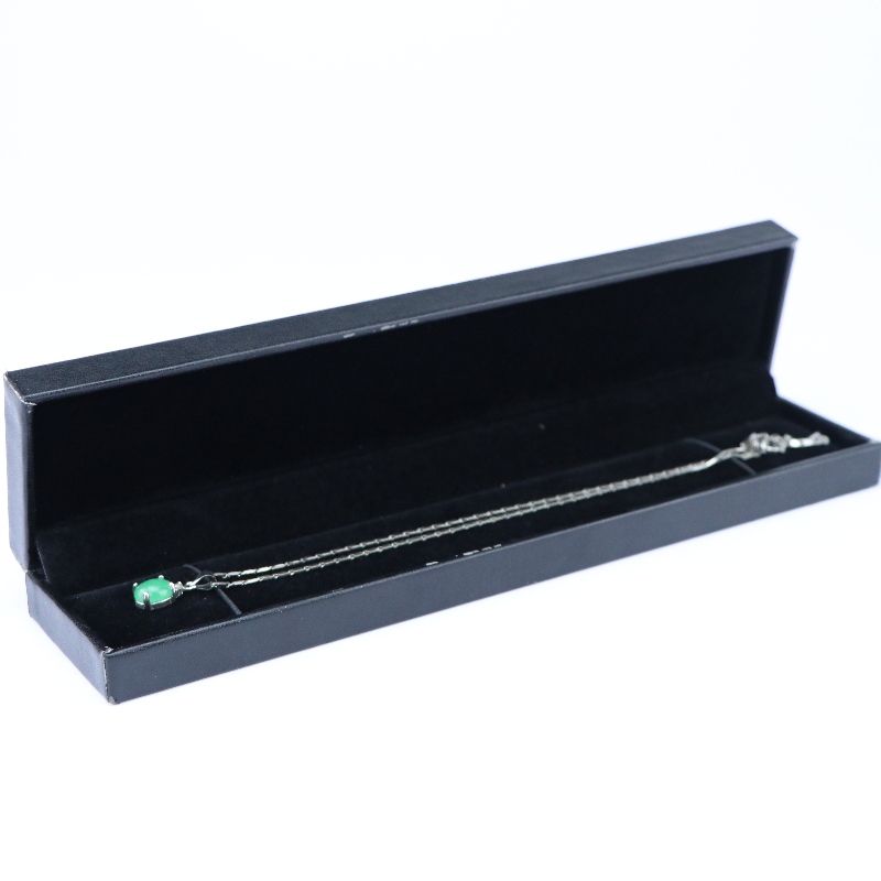 El artículo V - 11s, Cartucho de cartón sintético, de 190 * 35 mm de monedas, insignias, collar, etc.227 * 50 * 28, pesa unos 130 gramos.