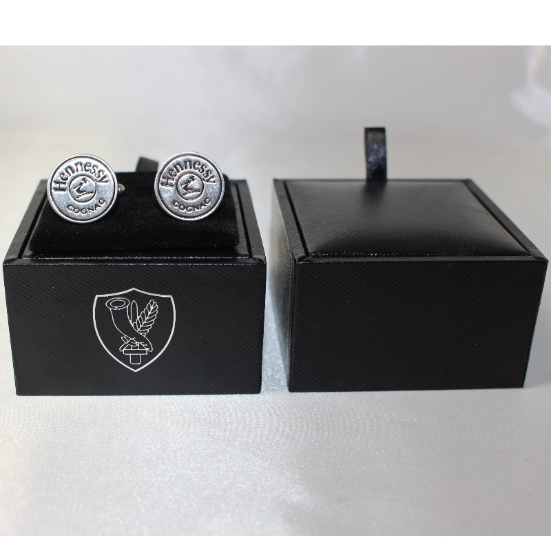 Artículo V-20S caja cuadrada de cuero de PU para gemelos, etc. mm. 65 * 65 * 38, pesa alrededor de 62 g