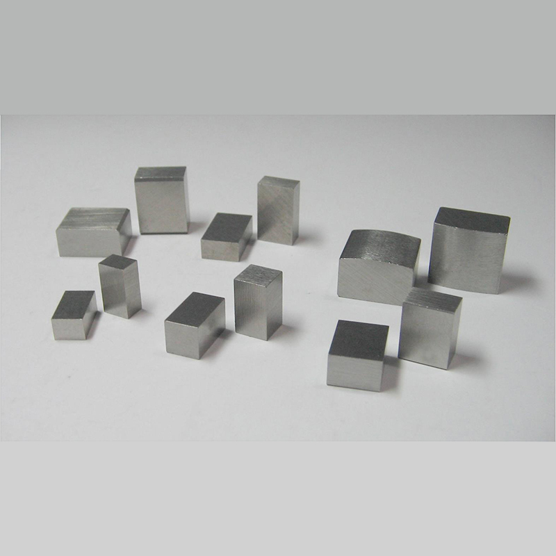Alta dureza tenacidad Alnico imán personalizado resistencia a altas temperaturas
