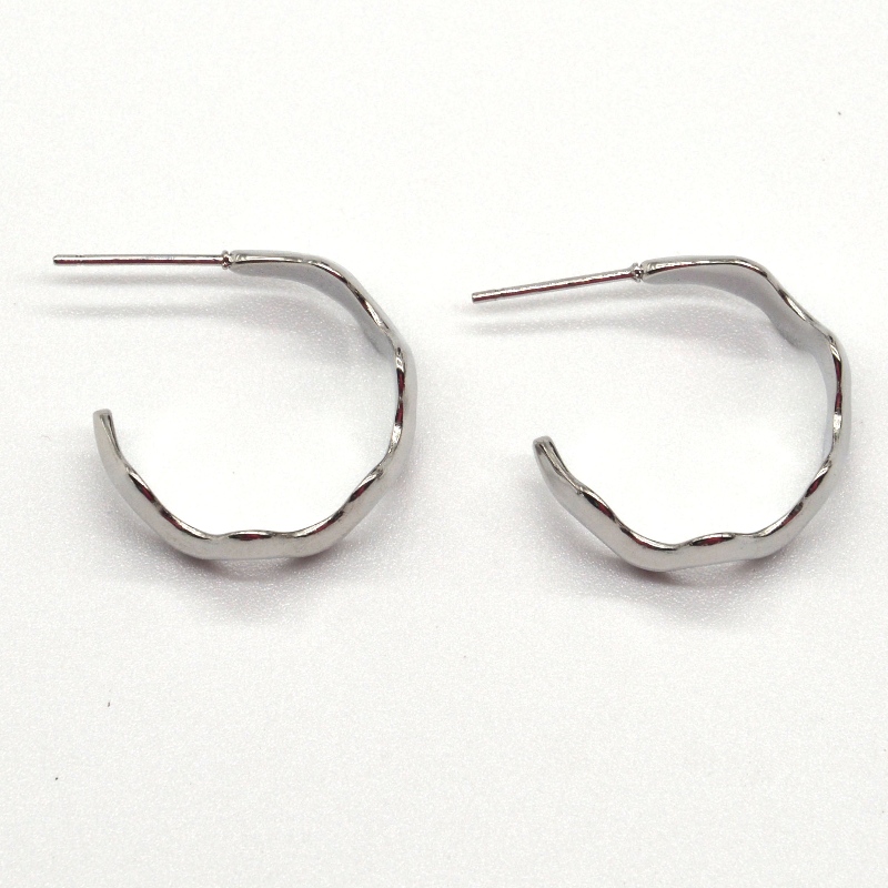 Pendientes ondulados de agua en forma de C, pendientes elegantes y de moda femenina, pendientes de plata simples, elegantes, casuales y versátiles. Fábrica de procesamiento de joyas de China Ruifanbao
