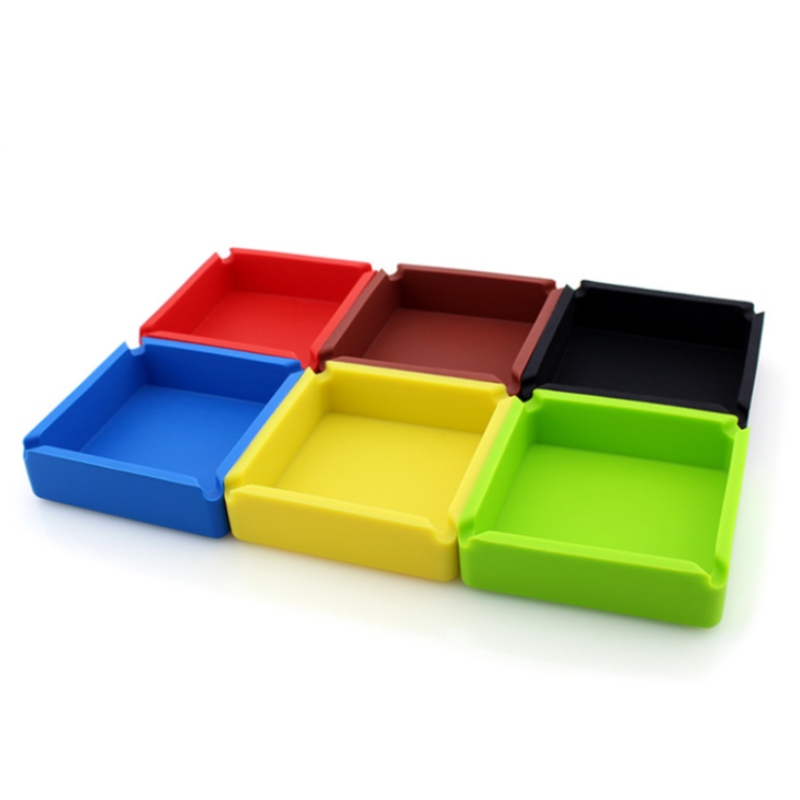 Cenicero cuadrado grande