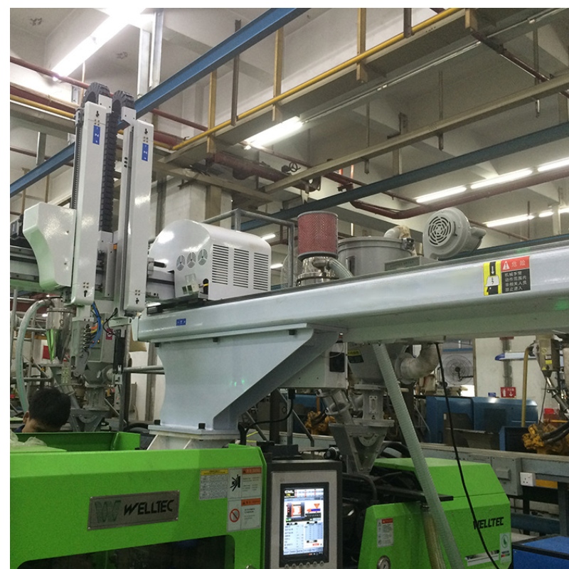 Servo robot inteligente de alta velocidad de 3-5 ejes para la industria del moldeo por inyección