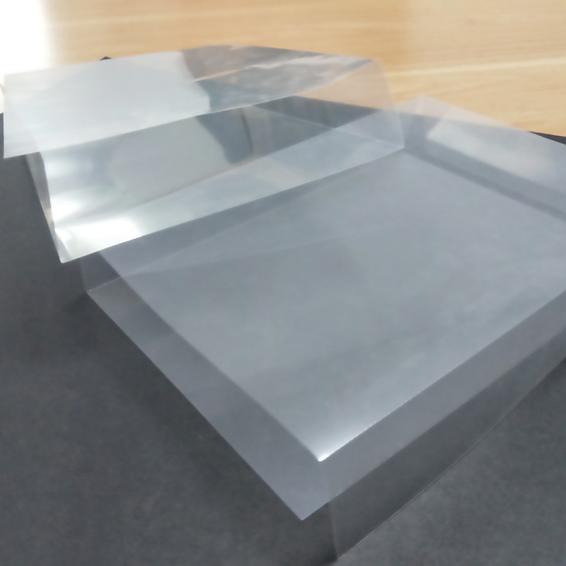 El suministro grande de láminas de aislamiento de la batería, hojas de aislamiento de mascotas ignífugas, películas de envoltura de células transparentes se pueden cortar a presión