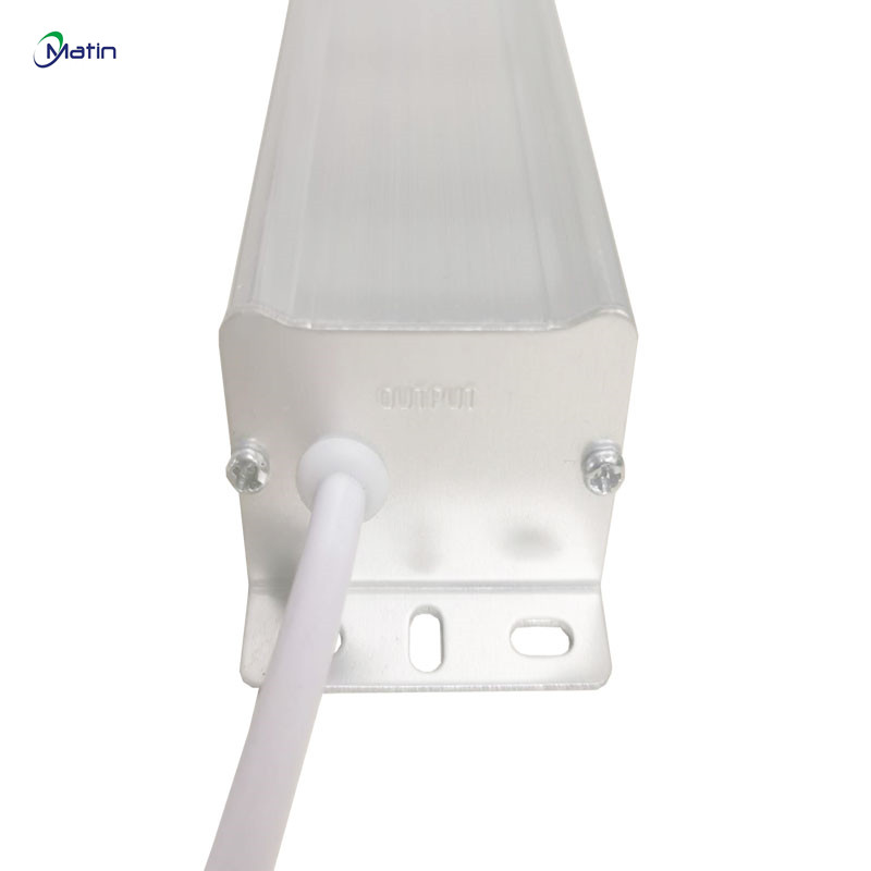 Planta de origen entrega el conductor de corriente continua a prueba de agua 12 v 120w