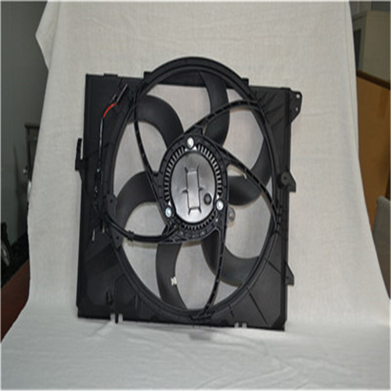 Ventilador eléctrico del motor auto 17117590699 17427523259 para BMW E90