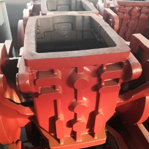 Cuerpo de caja de cambios de tractor grande