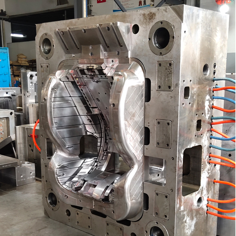 New Energy Car Surge 675% en febrero año con año