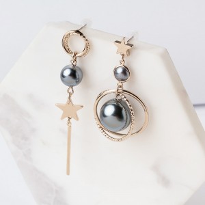 La versión coreana de los pendientes de humor de la moda.