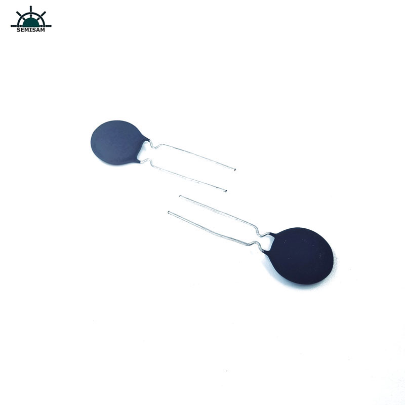 Fabricante original Buena Calidad Curva larga Plomo Negro 30 OHM 30D15 Diámetro 15mm Resistor Power NTC Thermistor