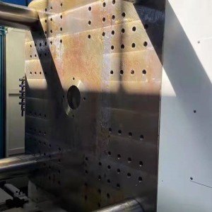 Máquina de moldeo por inyección de segunda mano de 600T