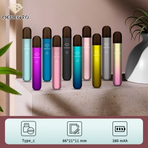 CLSC cuatro generaciones de cigarrillos electrónicos reemplazables.