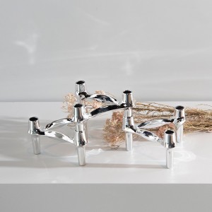 Candelabro triangular