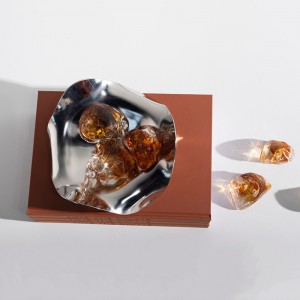 Bandeja ondera de plata