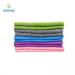 Una variedad de colores para el sudor de la microfibra que absorbe la toalla de yoga de color sólido al por mayor, PVC Silicone Point Anti-Slip para la piel, apto para el estado físico, el yoga, el pilates, el yoga de alta temperatura
