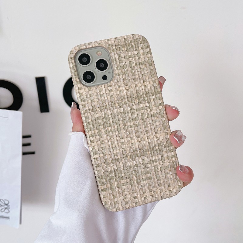 Apple iPhone14Pro Case de teléfono de fragancia pequeña, caja protectora de cuero hecha a mano con patrón de tela de alta calidad