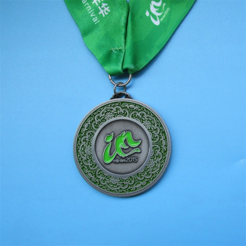 Medallas deportivas con medallas de metal antiguo