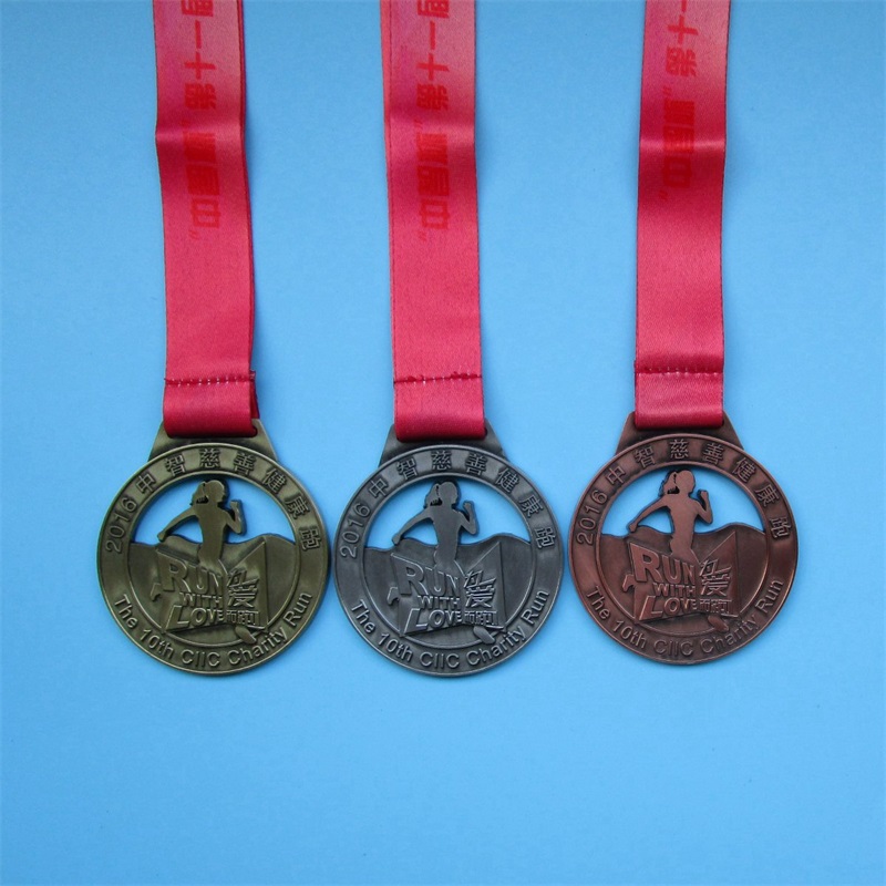 Fabricantes de medallas deportivas Medallas de cobre de plata chapada en metal