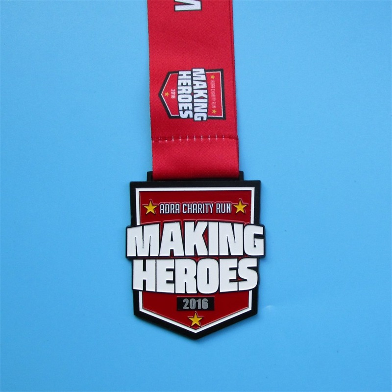 Medalla de diseño fresco gratis Medallas de maratón de medalla de oro de metal personalizado