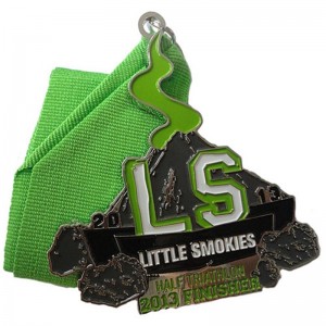 Diseñe su propio maratón de premio de oro en blanco de aleación en blanco.