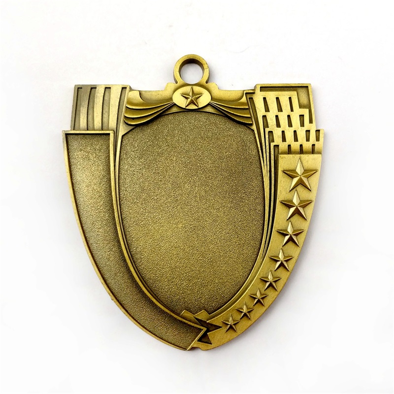 Collar de medallón personalizado de medallas de oro