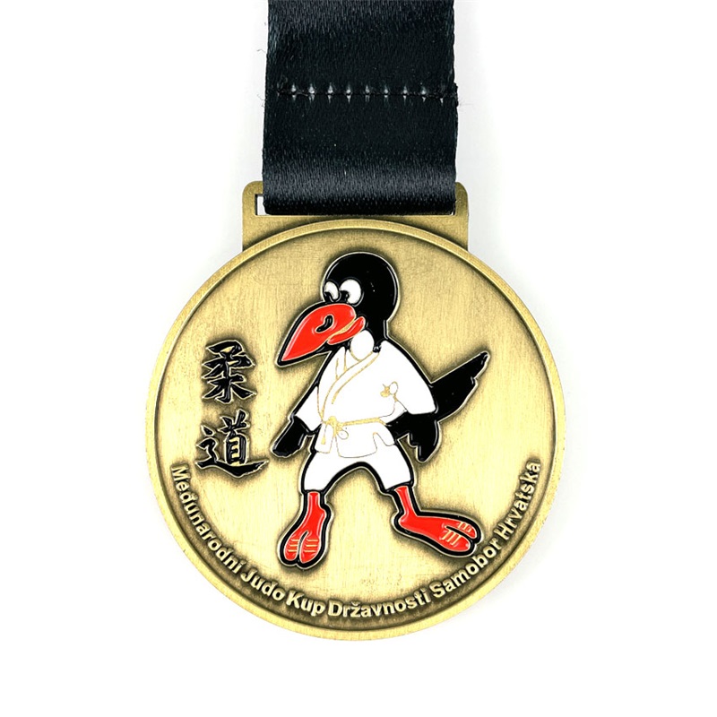 Diseño de medalla de carrera para la medalla de placa colgante de medallón de oro kungfu chino