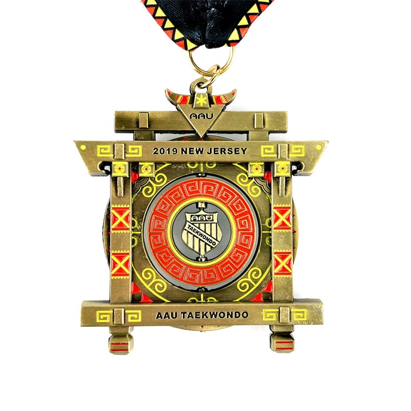 Medallas de metal fundido de 18 km Medallón chapado en oro Kuangfu Medalla de oro de té