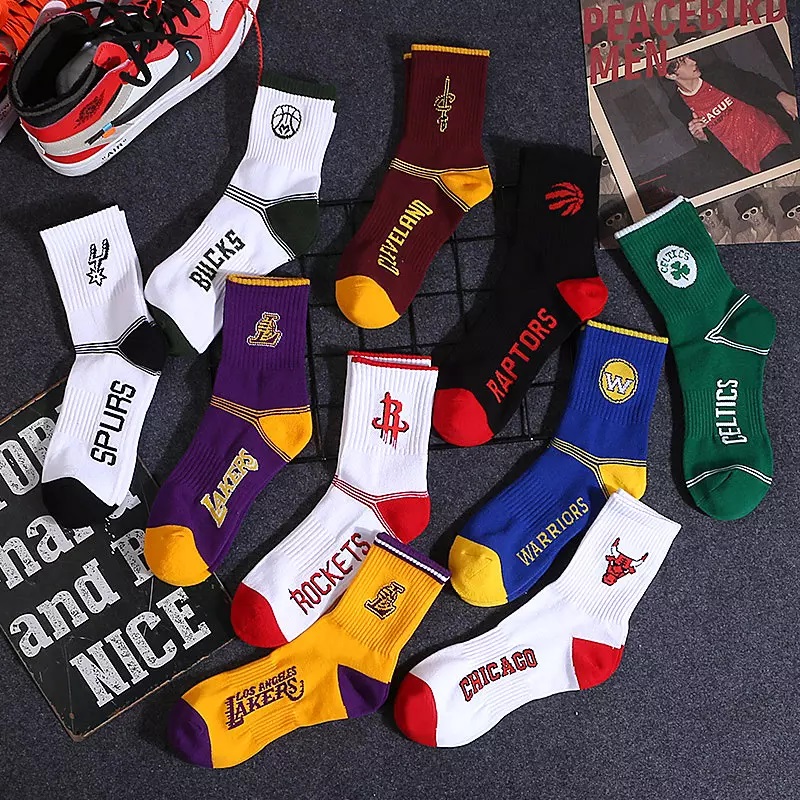 Calcetines de moda para hombres equipo de baloncesto calcetines de punto hechos a medida
